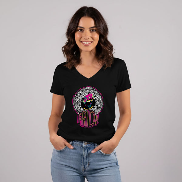 חולצת פרידה קאלו עם טקסט FRIDA סטייל מנומר חולצה שחורה
