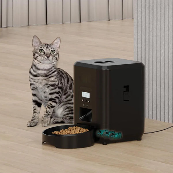 Smart Automatic Pet Feeder with Timed Portion Control - 2L Capacity
