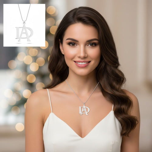 שרשרת מונוגרמה שתי אותיות באנגלית משולבות זו בזו