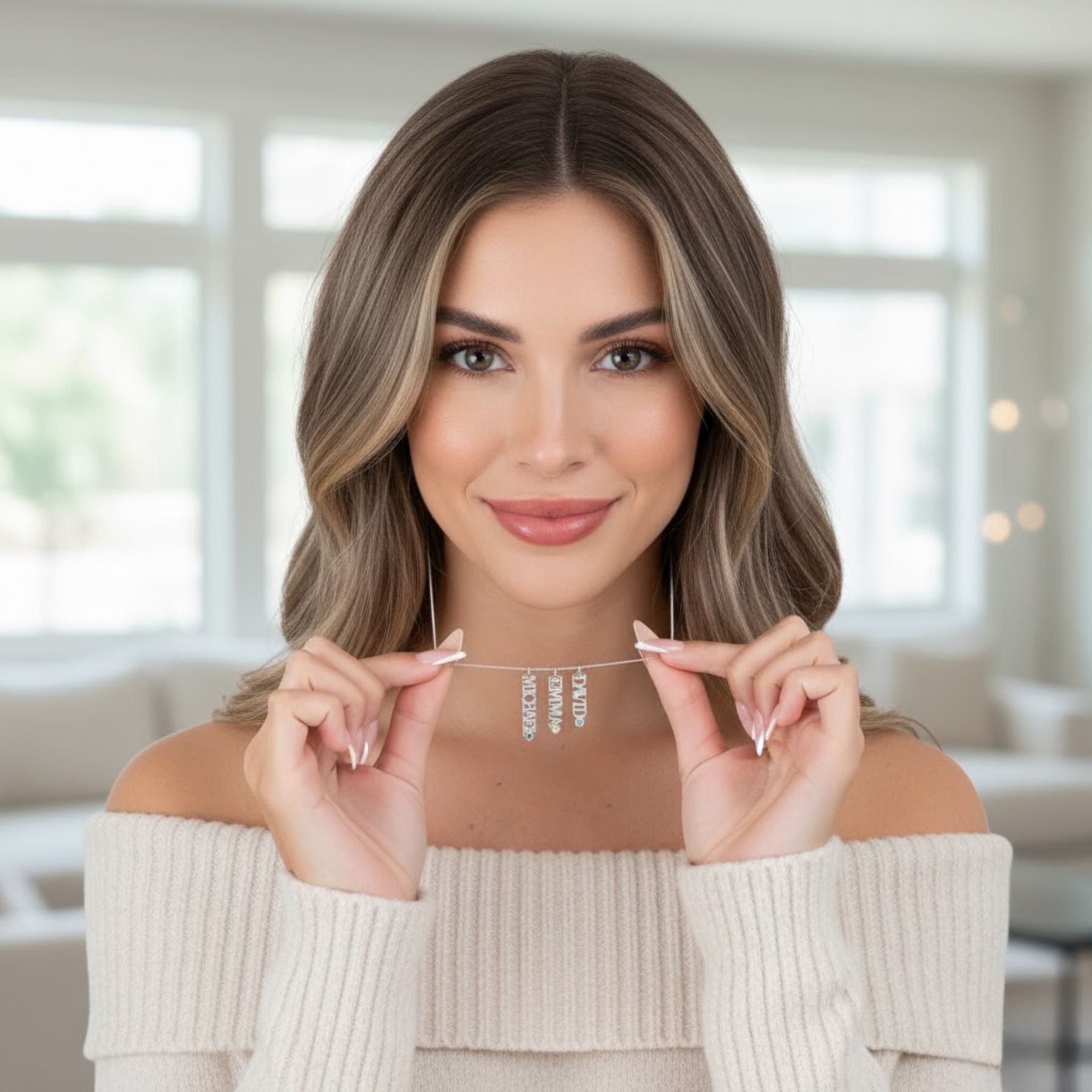 שרשרת שם אנכית בהתאמה אישית עם אבני לידה