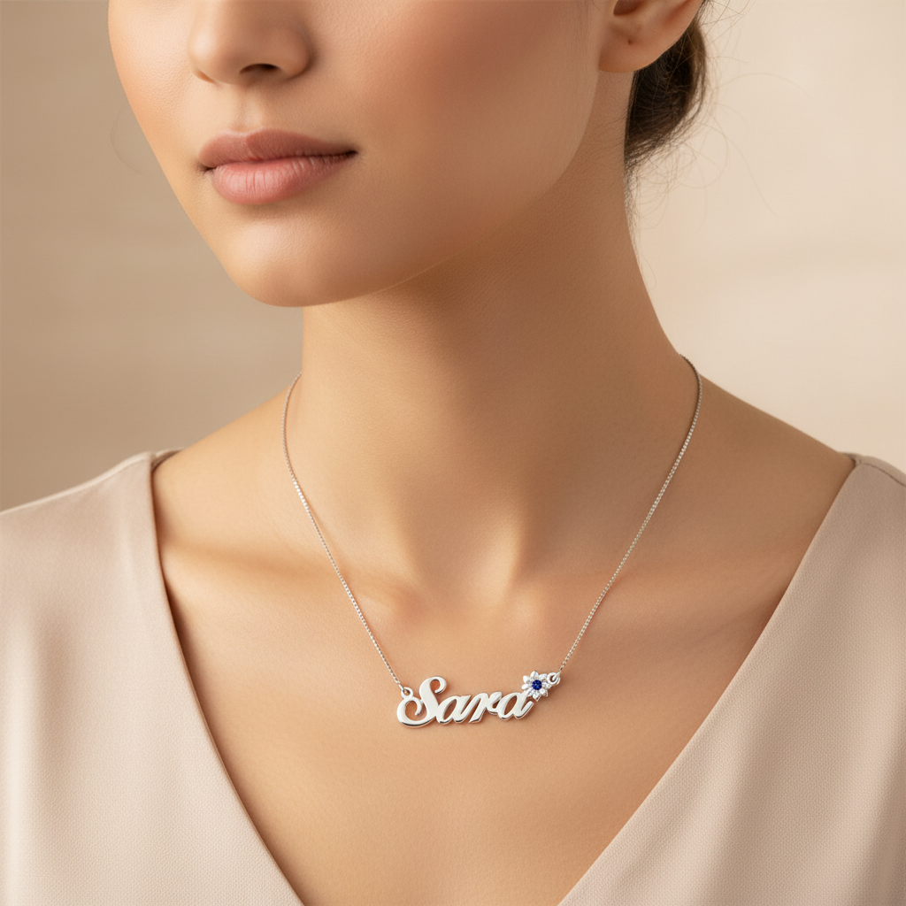 שרשרת עם שם ופרח משובץ קריסטל