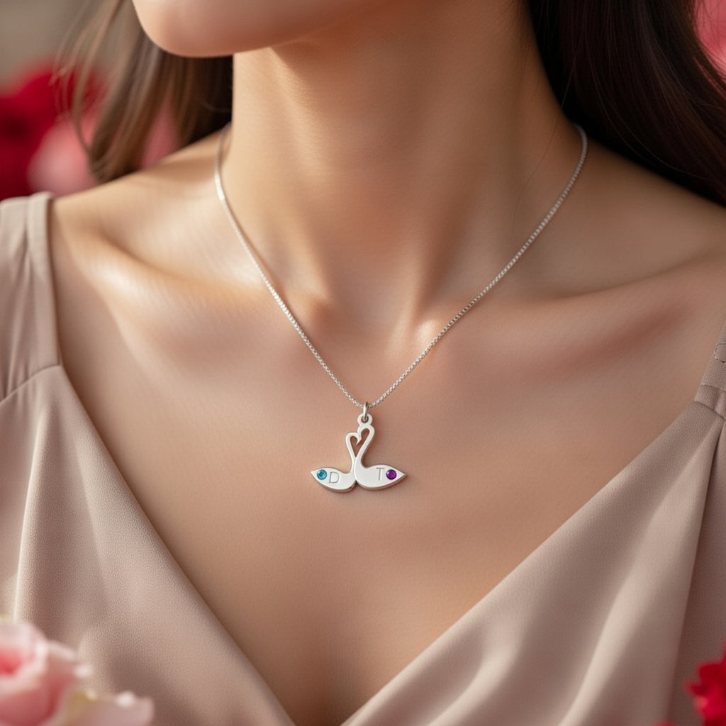 שרשרת ברבורי אהבה עם אותיות וקריסטלים